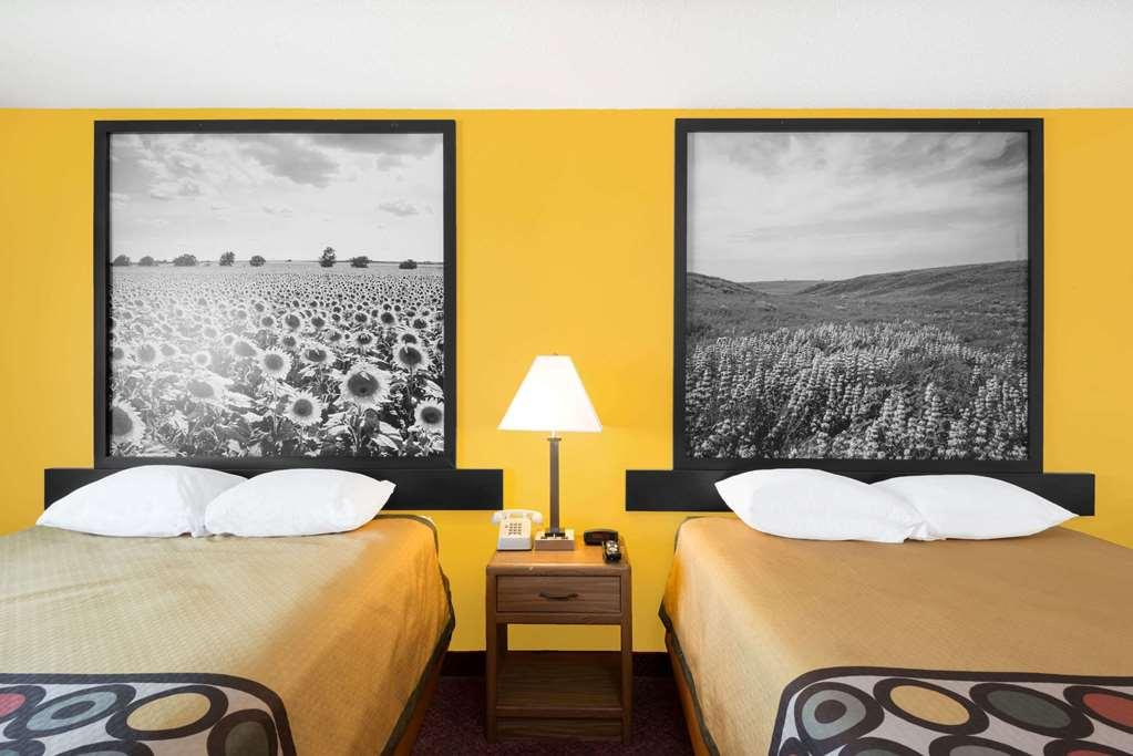 Hotel Super 8 By Wyndham Pratt Camera foto